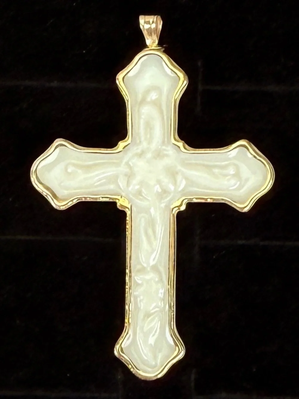 Elegant Goldtone and Off White Cross Pendant